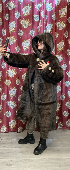 Coat eco pelliccia in visone con cappuccio,dettaglio gioiello-M,L,XL