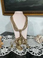 Collana cuioiettata con cammeo