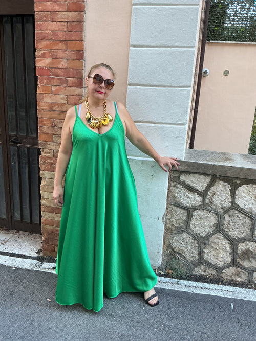Abito in raso curvy