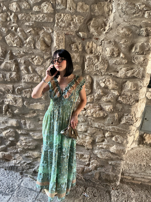 Abito estivo in stile boho-chic romantico
