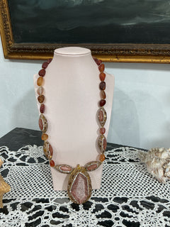 Colanna con cabochon