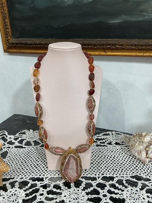 Colanna con cabochon