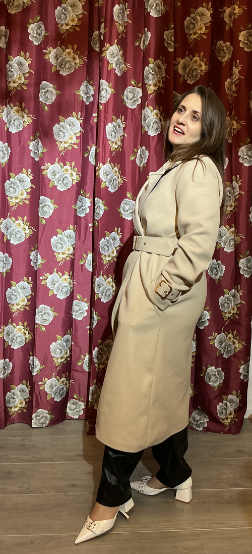 Coat con dettagli cinture gioiello- S,L