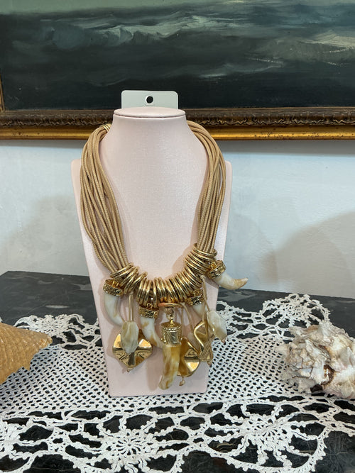 Collana in corda e osso