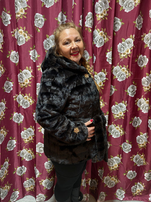 Ecofur in ecovisone,maculata con dettagli gioiello,s/m e m/L_ nero