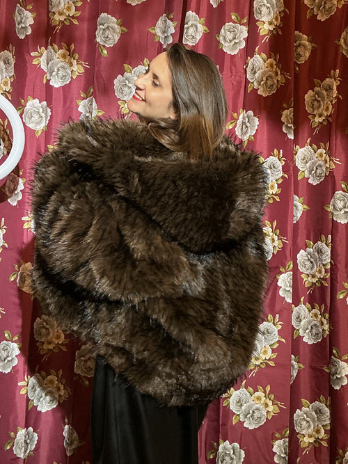 Eco pelliccia Mod Volpe con cappuccio