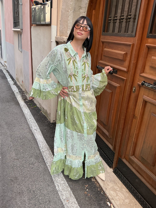 Chemisier (abito camicia)dallo stile Boho-Chic,con applicazione naturale conchiglia