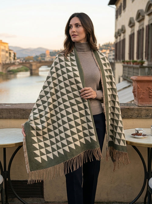 Scialle Stola Chic con motivo Geometrico Triangolare e Frange